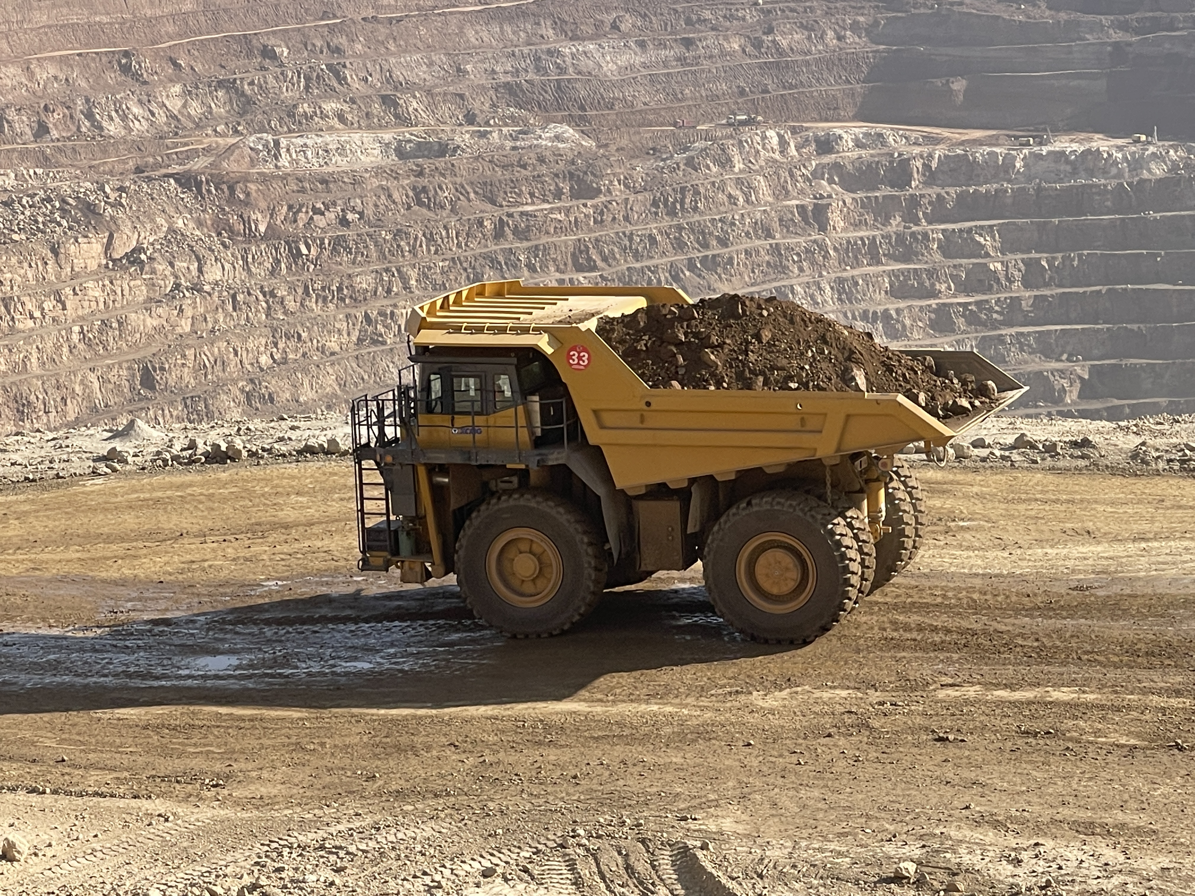 w88win优德XDE130双桥刚性矿车效能非凡！