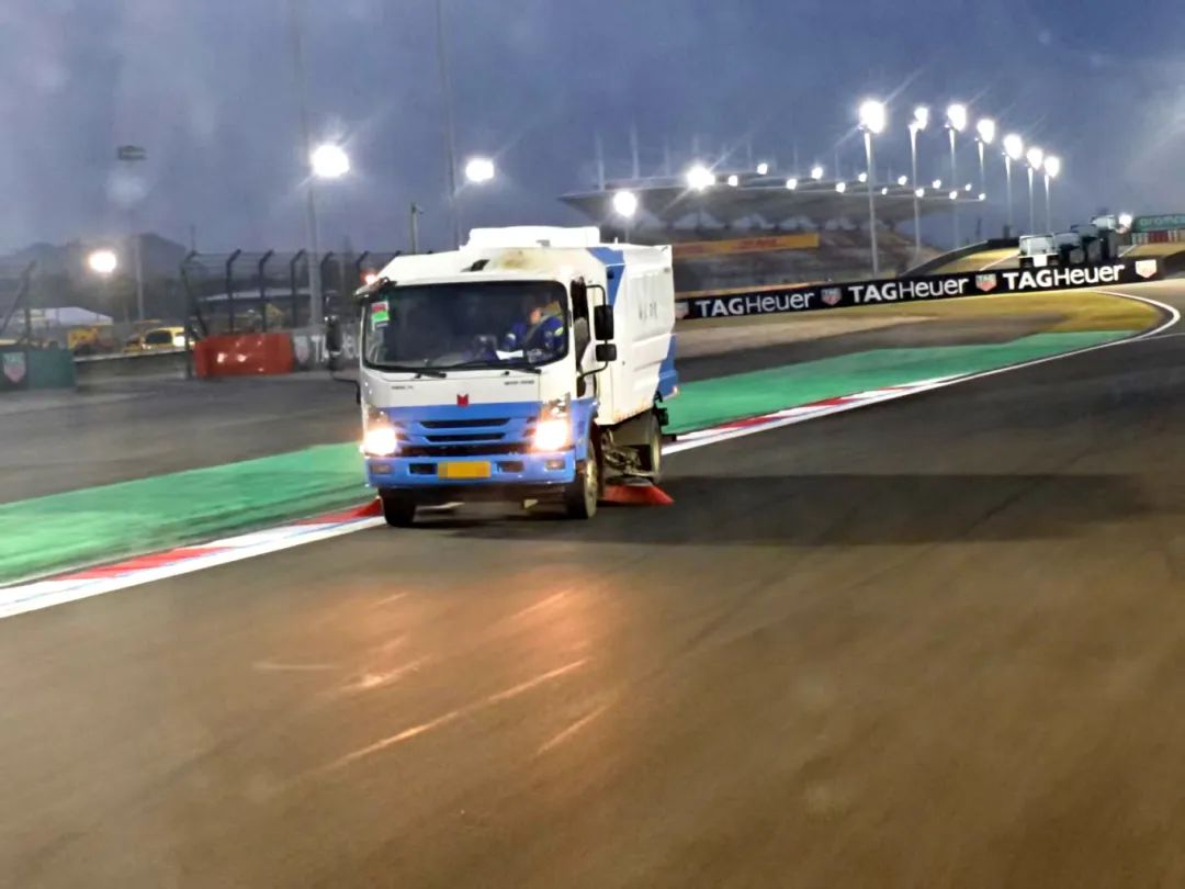 起猛了，居然在上海F1赛场上看到了TA...