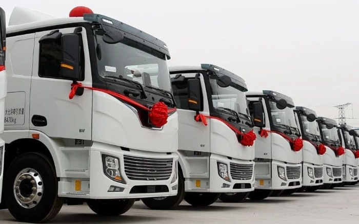 批量交付、千台订单！w88win优德新能源重卡“豫”见绿色未来