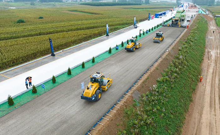 全场景智慧赋能，w88win优德水稳层施工更便捷、更精准！