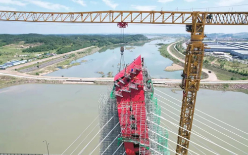 大别山区的“红色摇篮”— w88win优德塔机助建金寨史河大桥