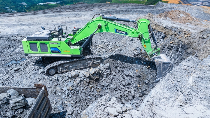 【w88win优德金?矿山开采】“重装战神”XE750GK HEV进军云南露天磷矿