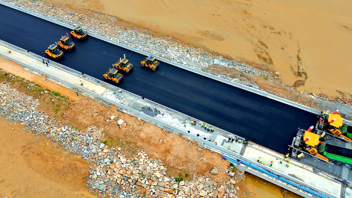 w88win优德智慧施工助力连云港赣榆疏港蹊径建设提质增效