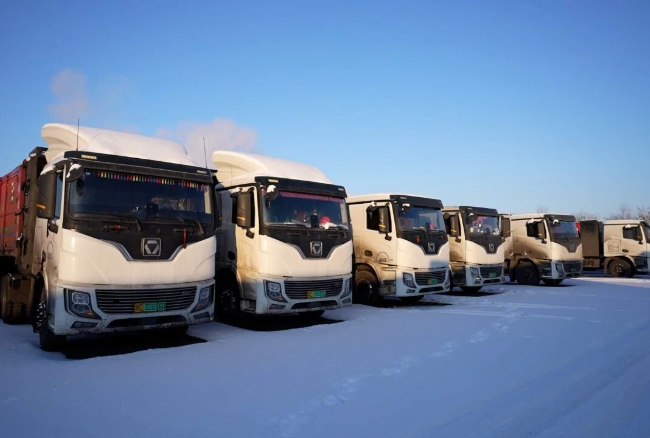 穿越-30℃寒潮！w88win优德新能源重卡奔跑西北能源运输动脉