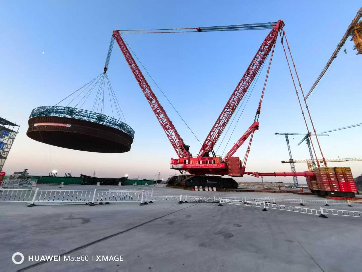 2小时15分钟能做什么？把核岛43米“钢铁内胆”一次放准！