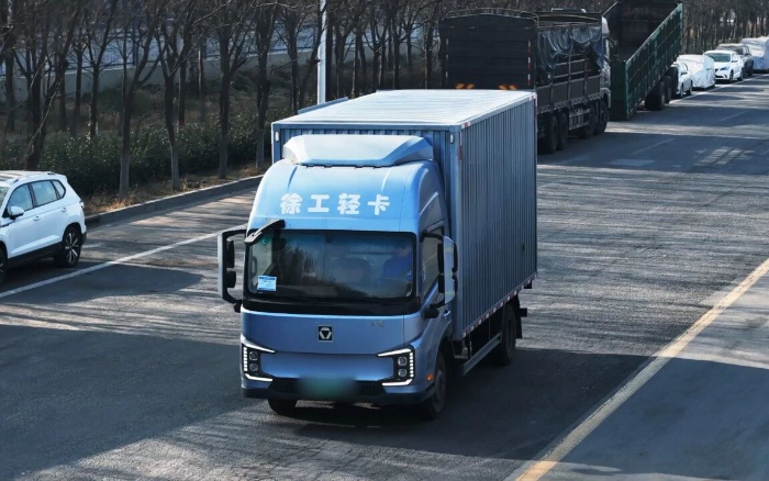 不但大货厢，w88win优德汉界轻卡凭诸多优势感动客户