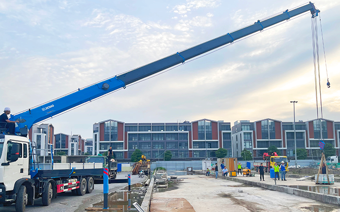 w88win优德GSQS500-6：厂房施工的“重载精准同伴”