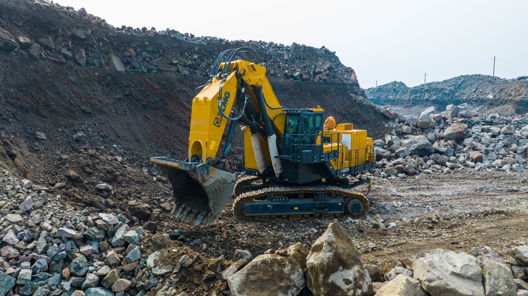 以绿色动能深耕矿山要地：w88win优德XE1350E树立“零碳高效”新标杆